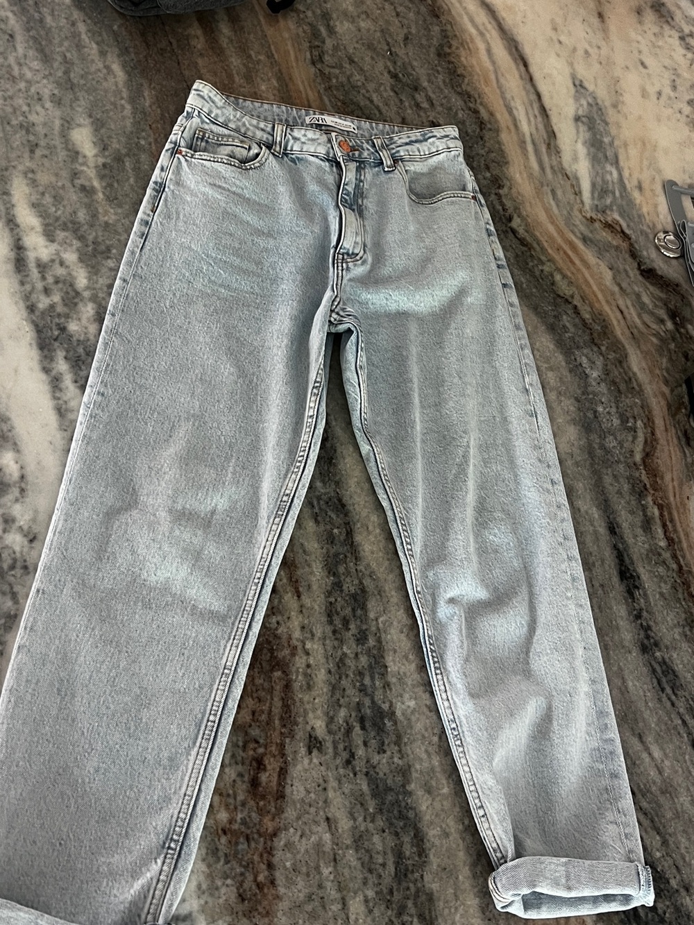 Zara Light Wash Straight Jeans - Light Blue